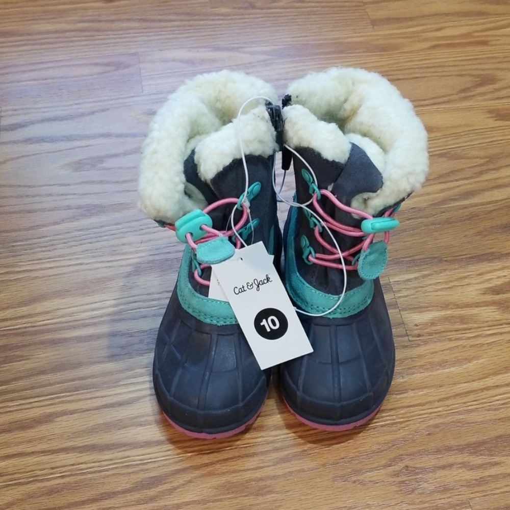 Snow boots girls sz 10 Cat & Jack Gray pink fur